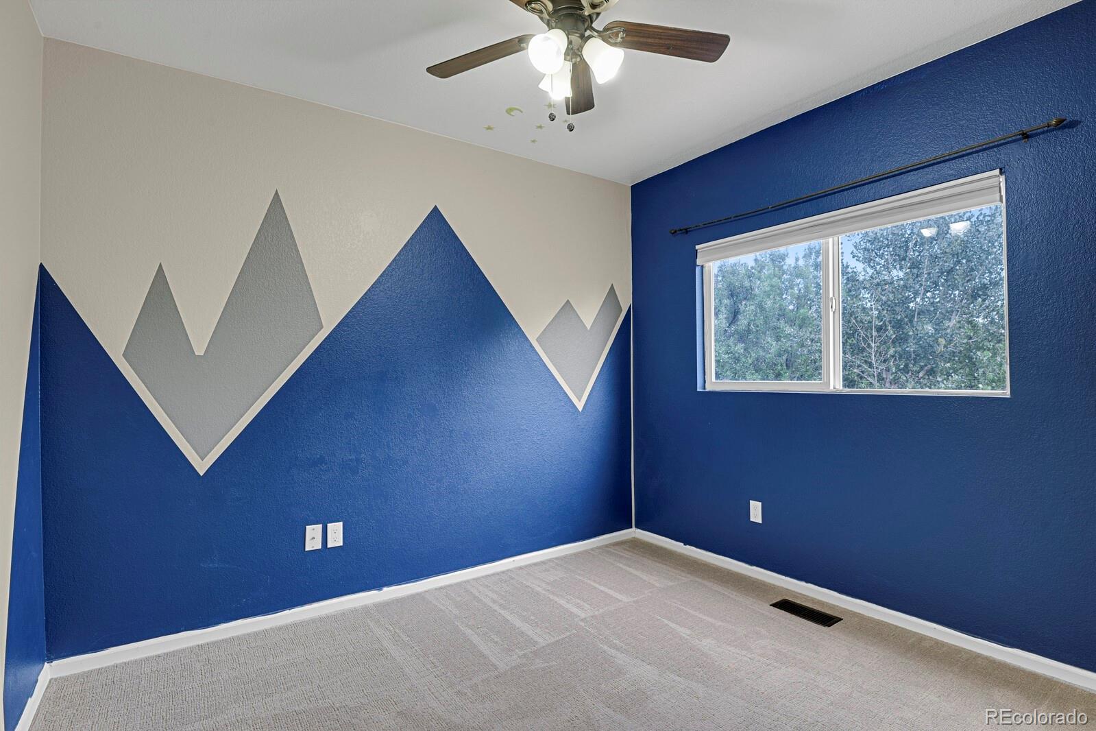 504 Tanager Street