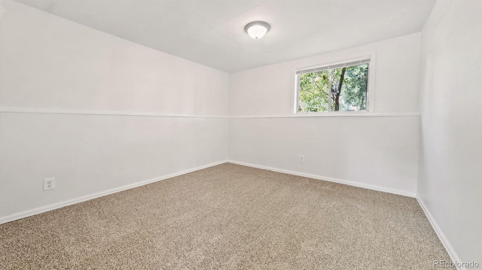 13095 E Carolina Drive
