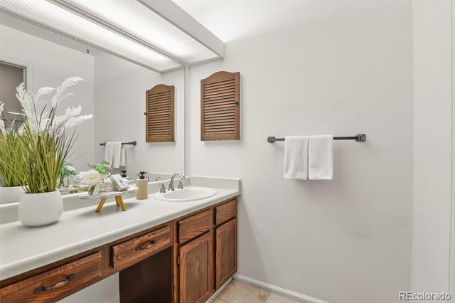 13787 E Marina Drive Unit: B
