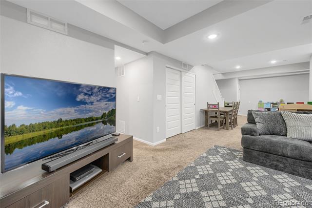 17052 Lipan Street