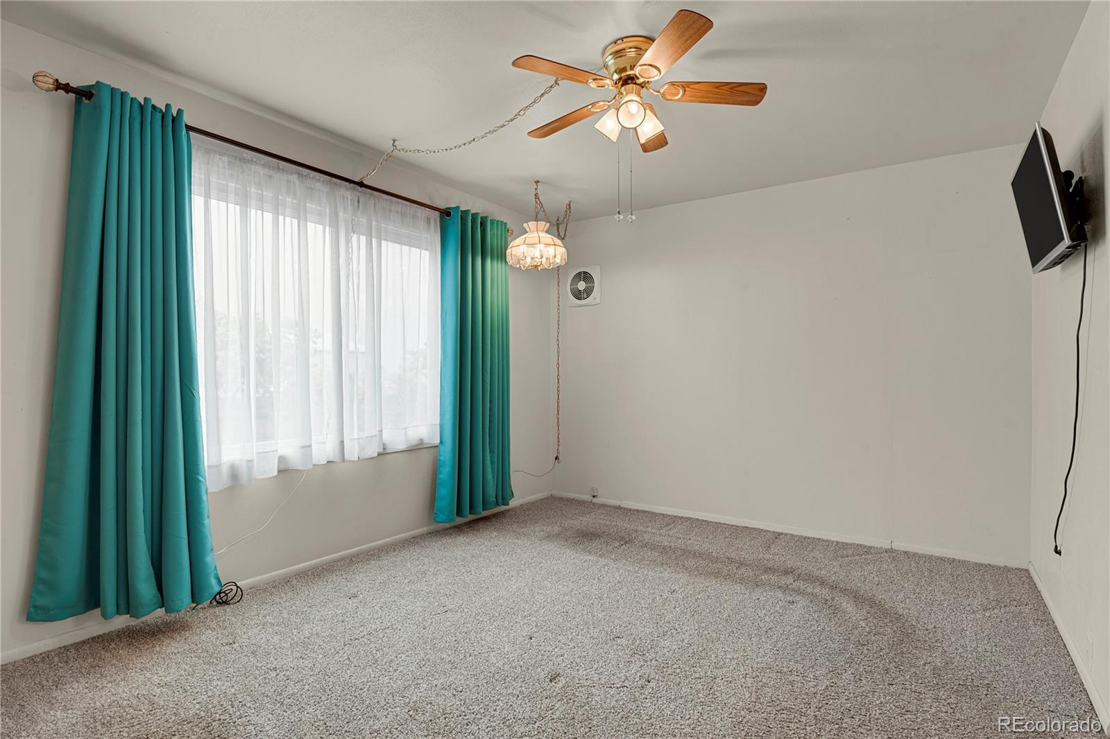 1847 Mountain View Drive