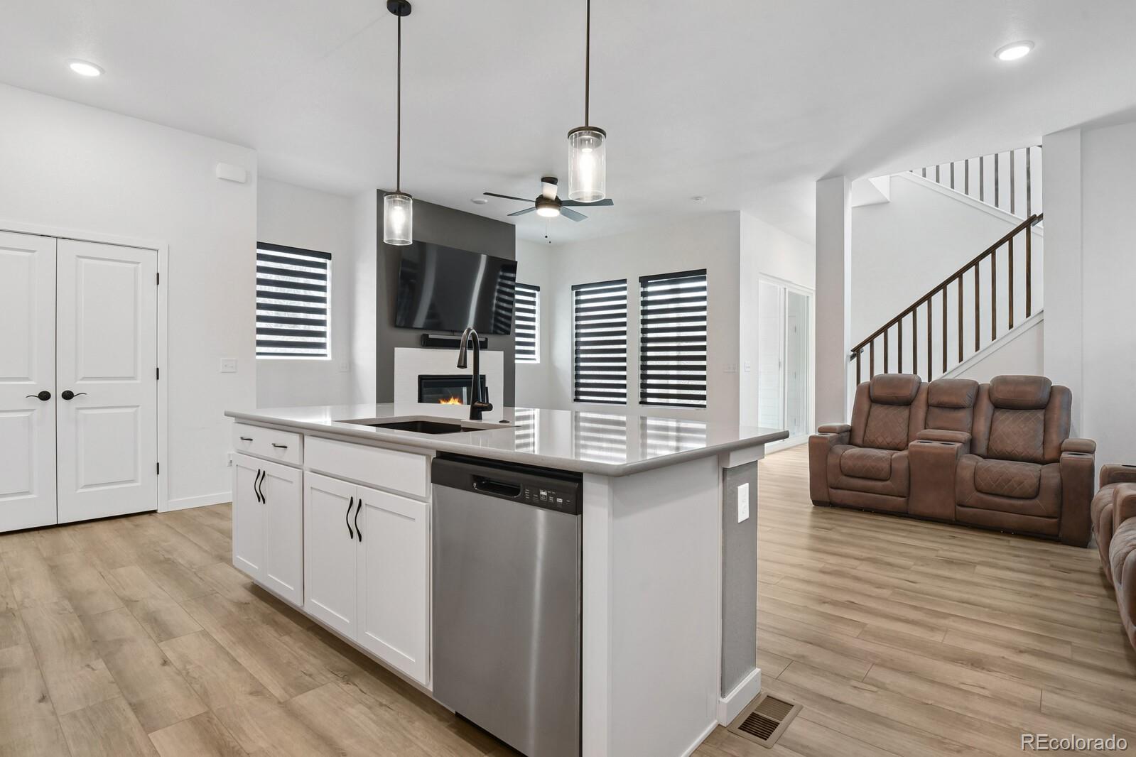 8996 Wolf Valley Drive