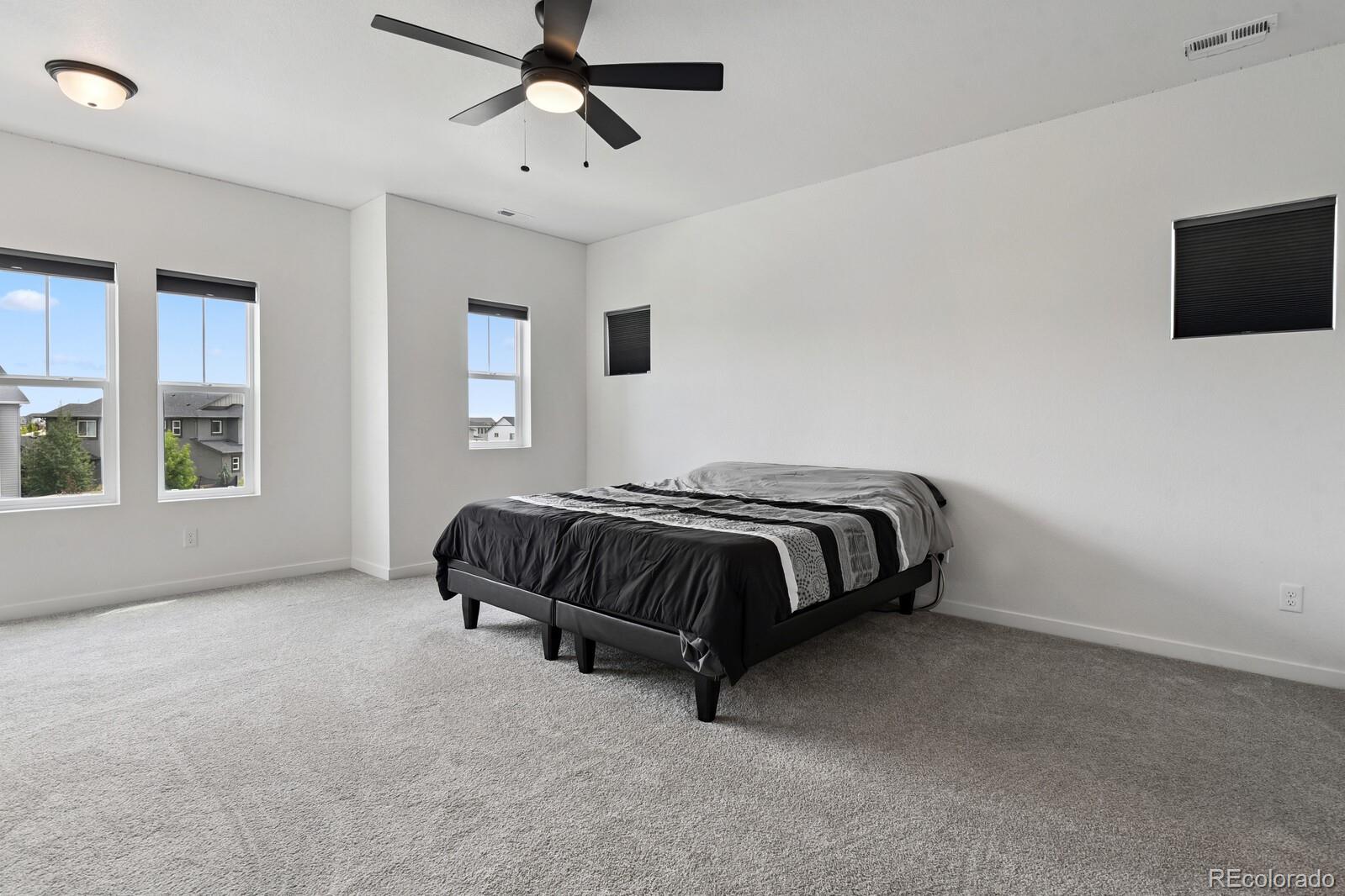 8996 Wolf Valley Drive