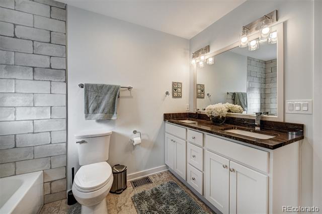 315 W 5th Street