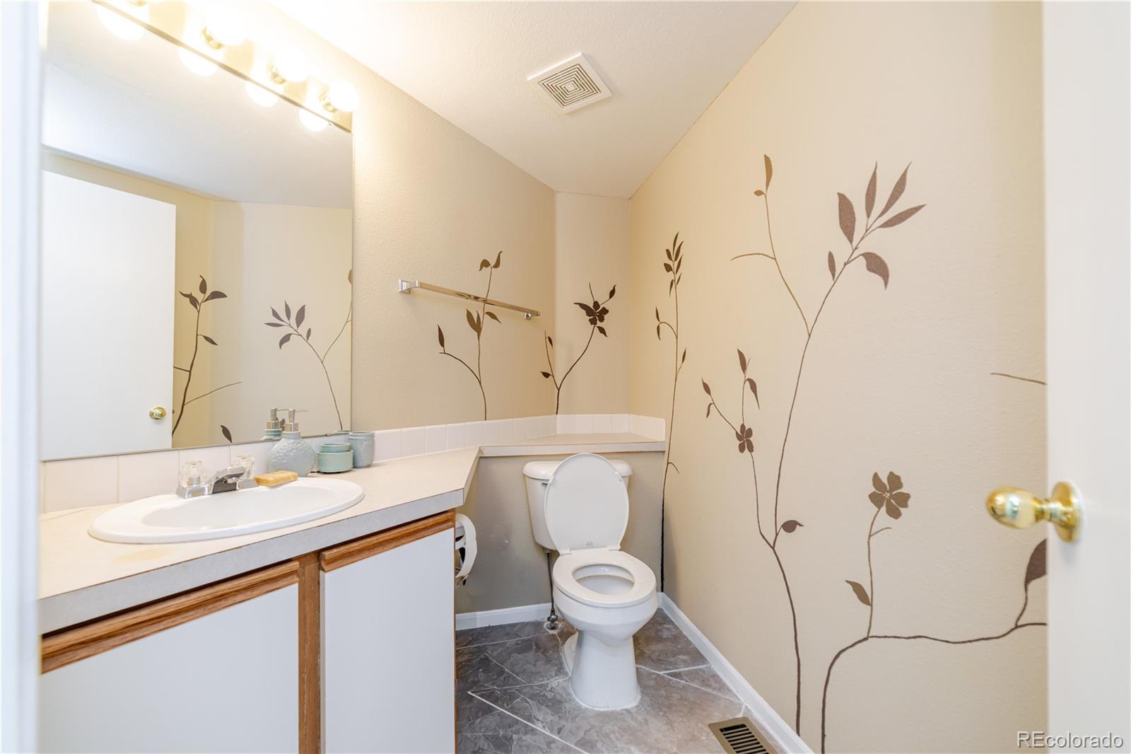 2900 Ross Drive Unit: L38