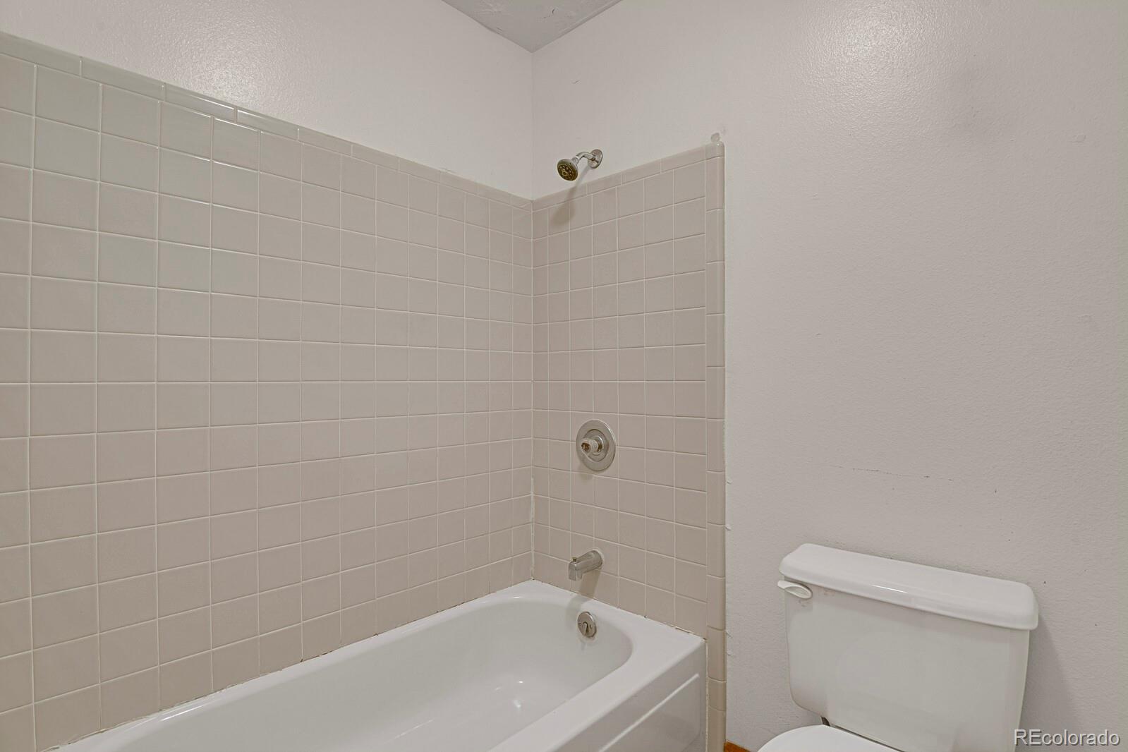 14467 E 1st Drive Unit: B09