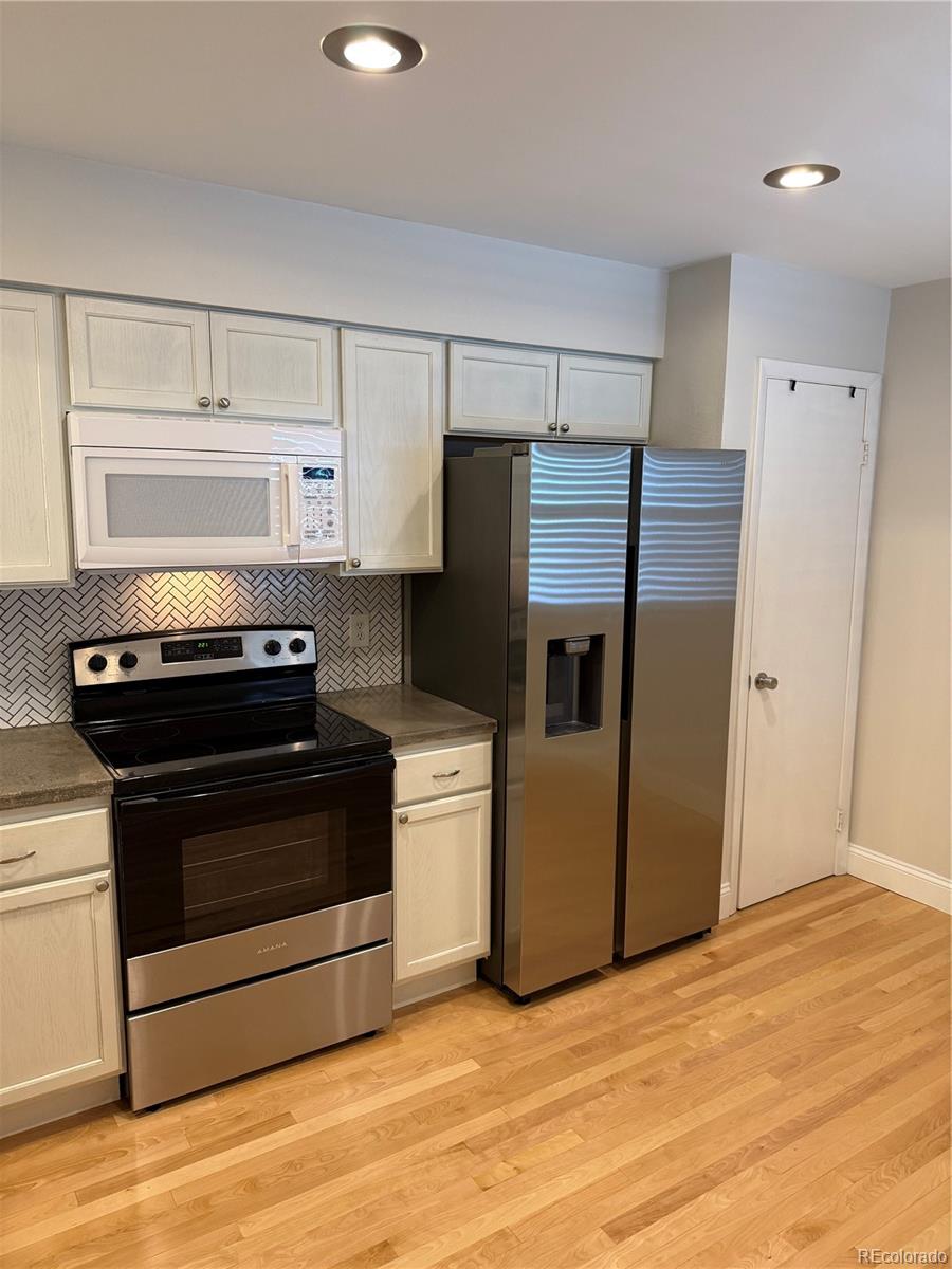 7175 S Gaylord Street Unit: B