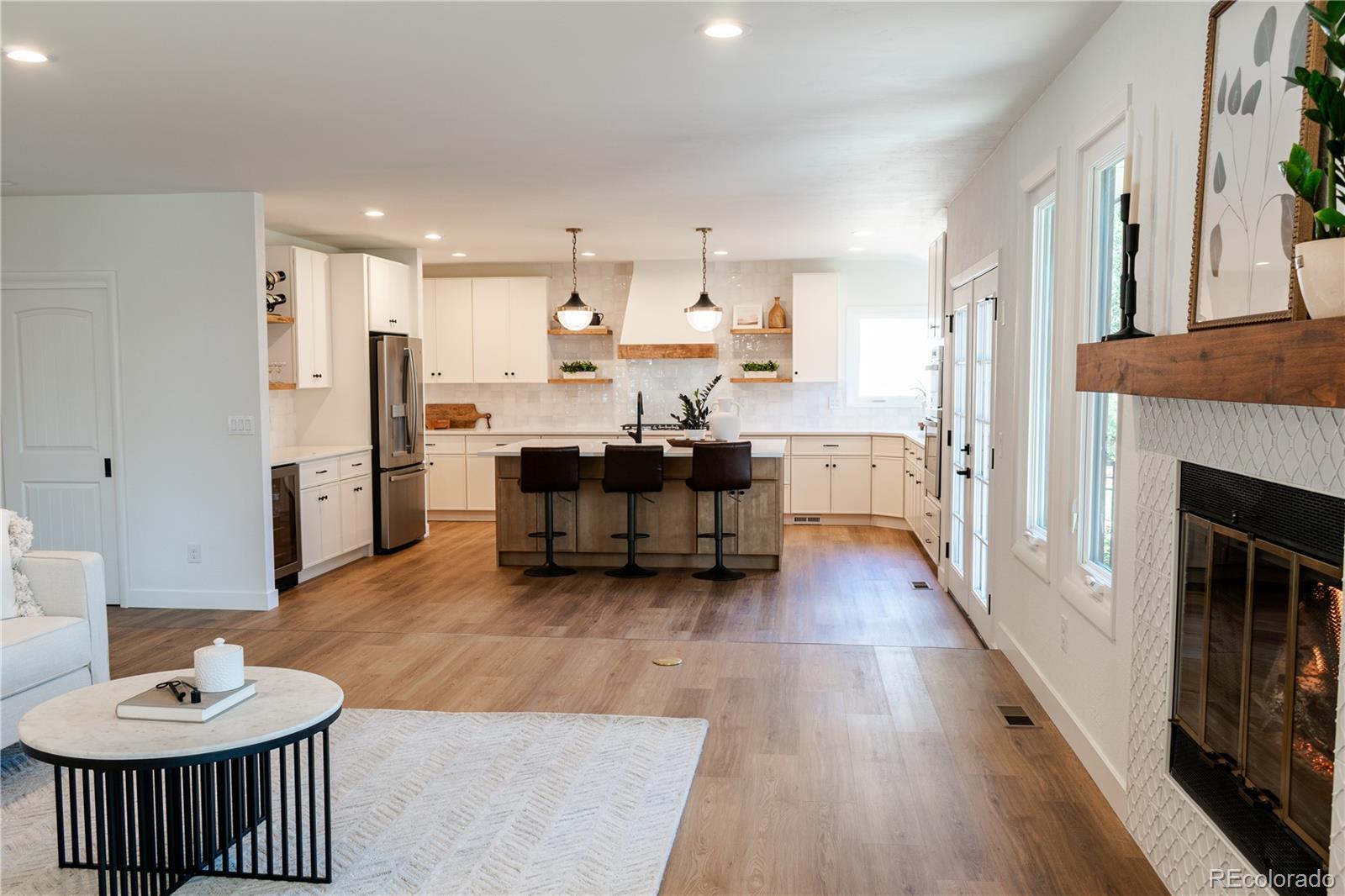 200 E 14th Avenue