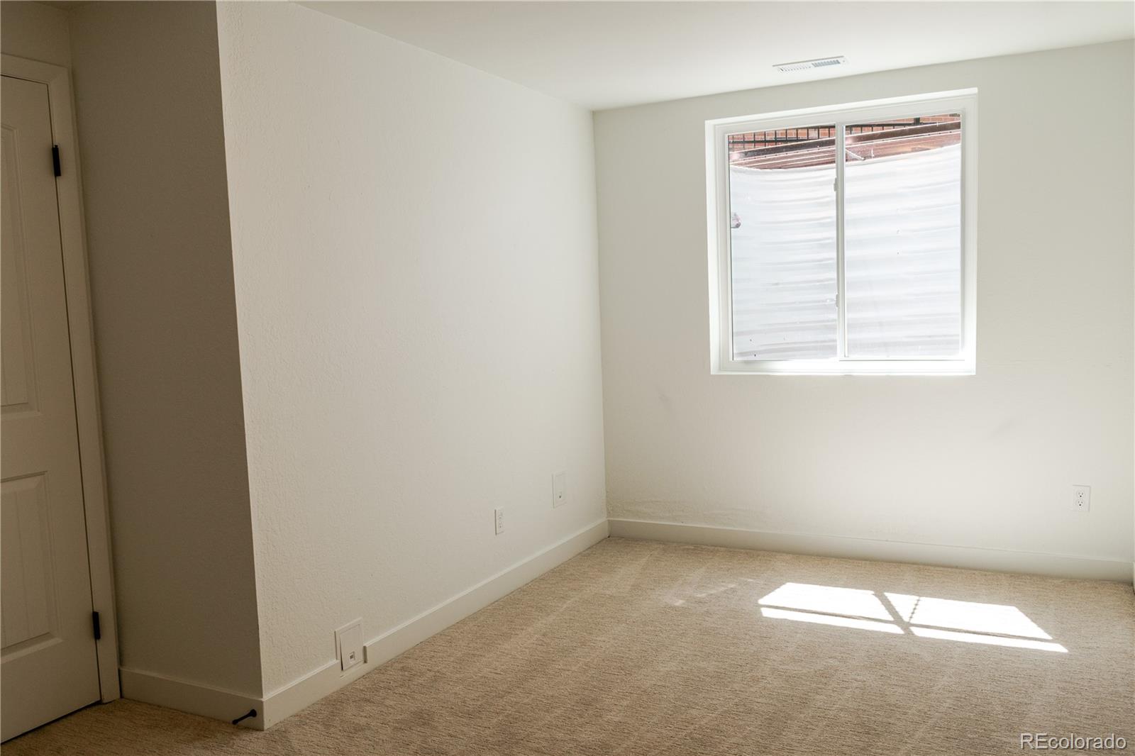 200 E 14th Avenue