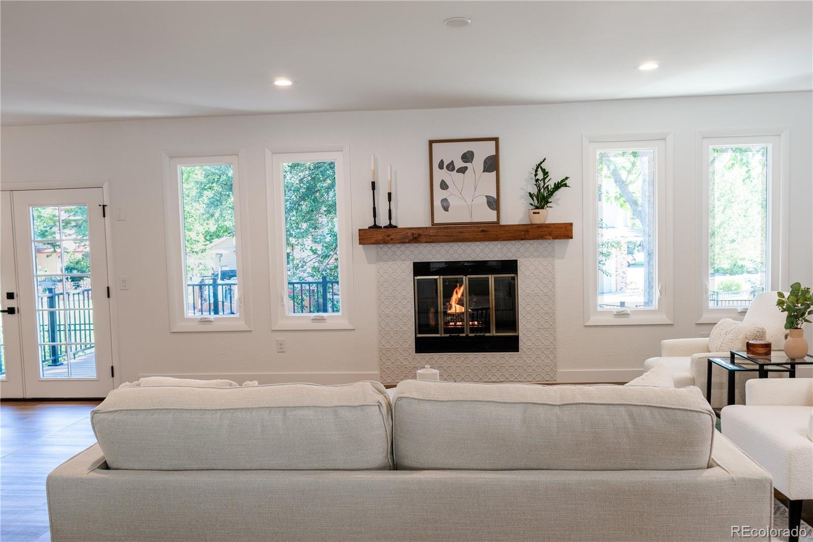 200 E 14th Avenue