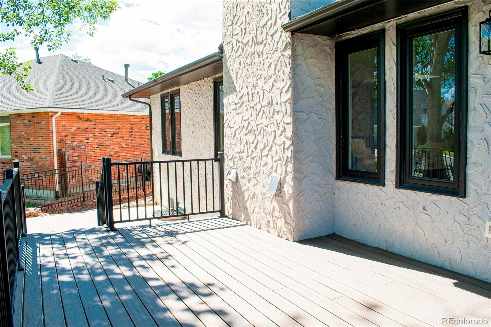 200 E 14th Avenue