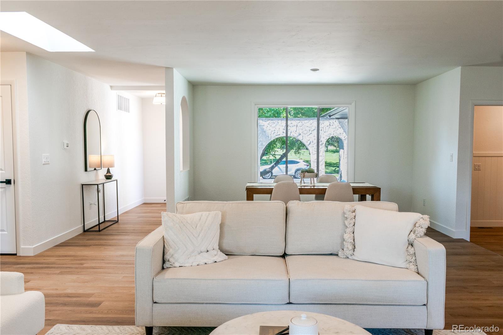 200 E 14th Avenue