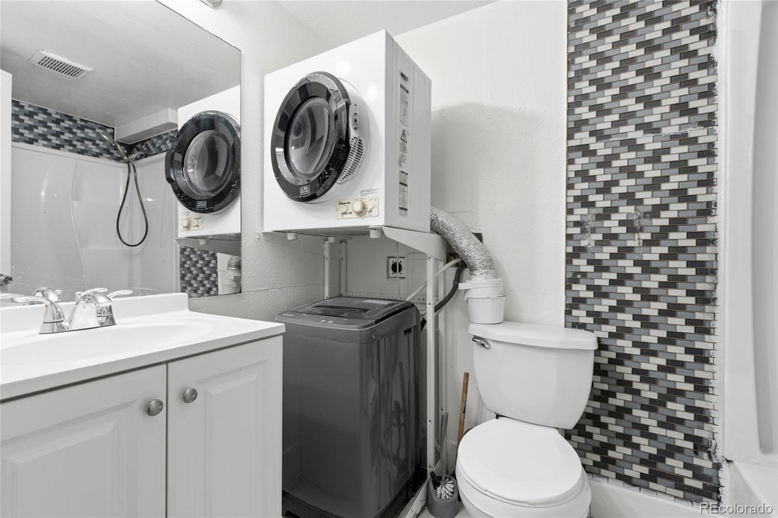 875 S Quebec Street Unit: 1