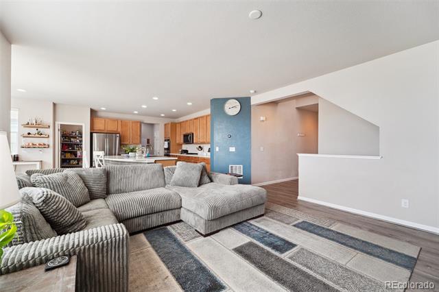 27069 E Fremont Place