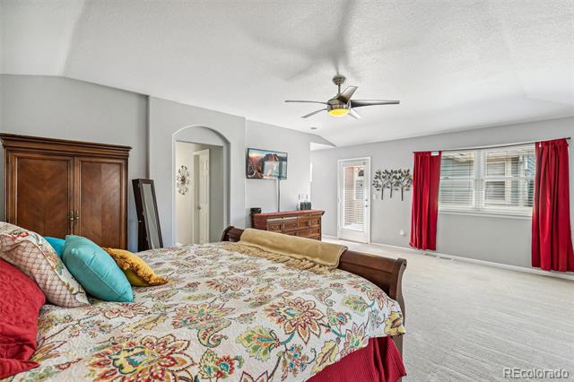 11367 S Blackthorn Court