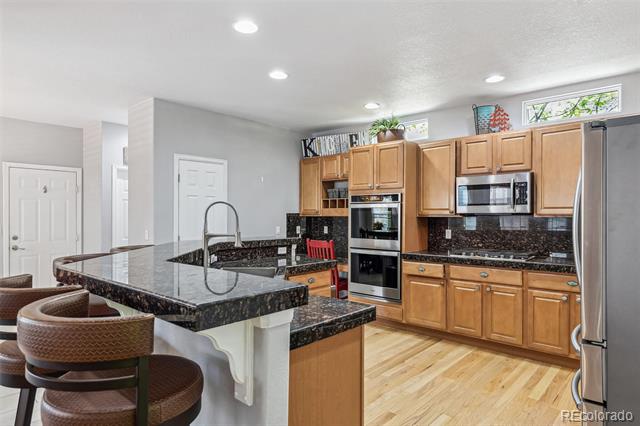 11367 S Blackthorn Court
