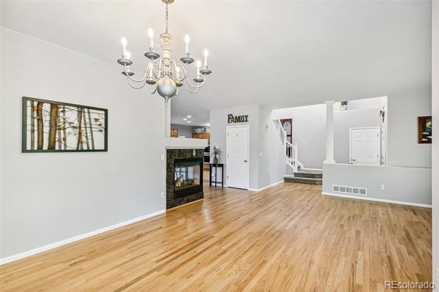 11367 S Blackthorn Court