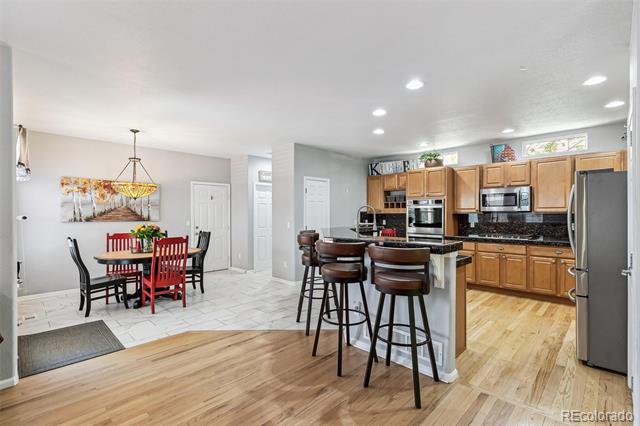 11367 S Blackthorn Court