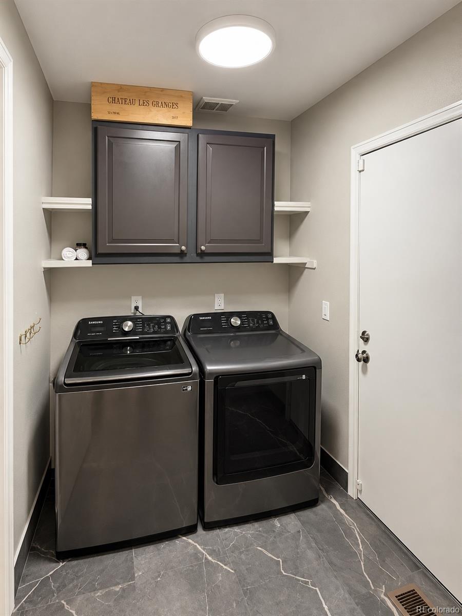 10208 Hexton Court