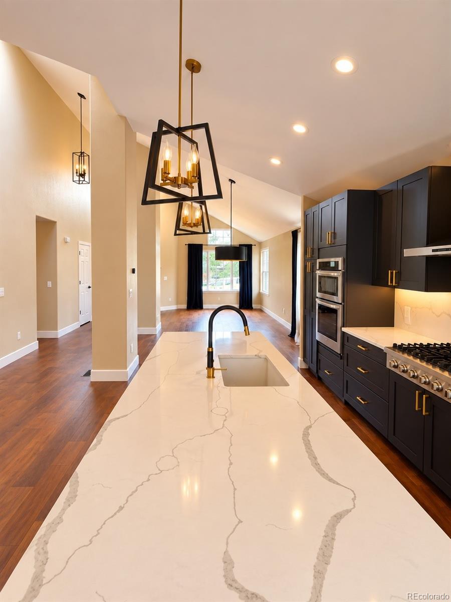 10208 Hexton Court