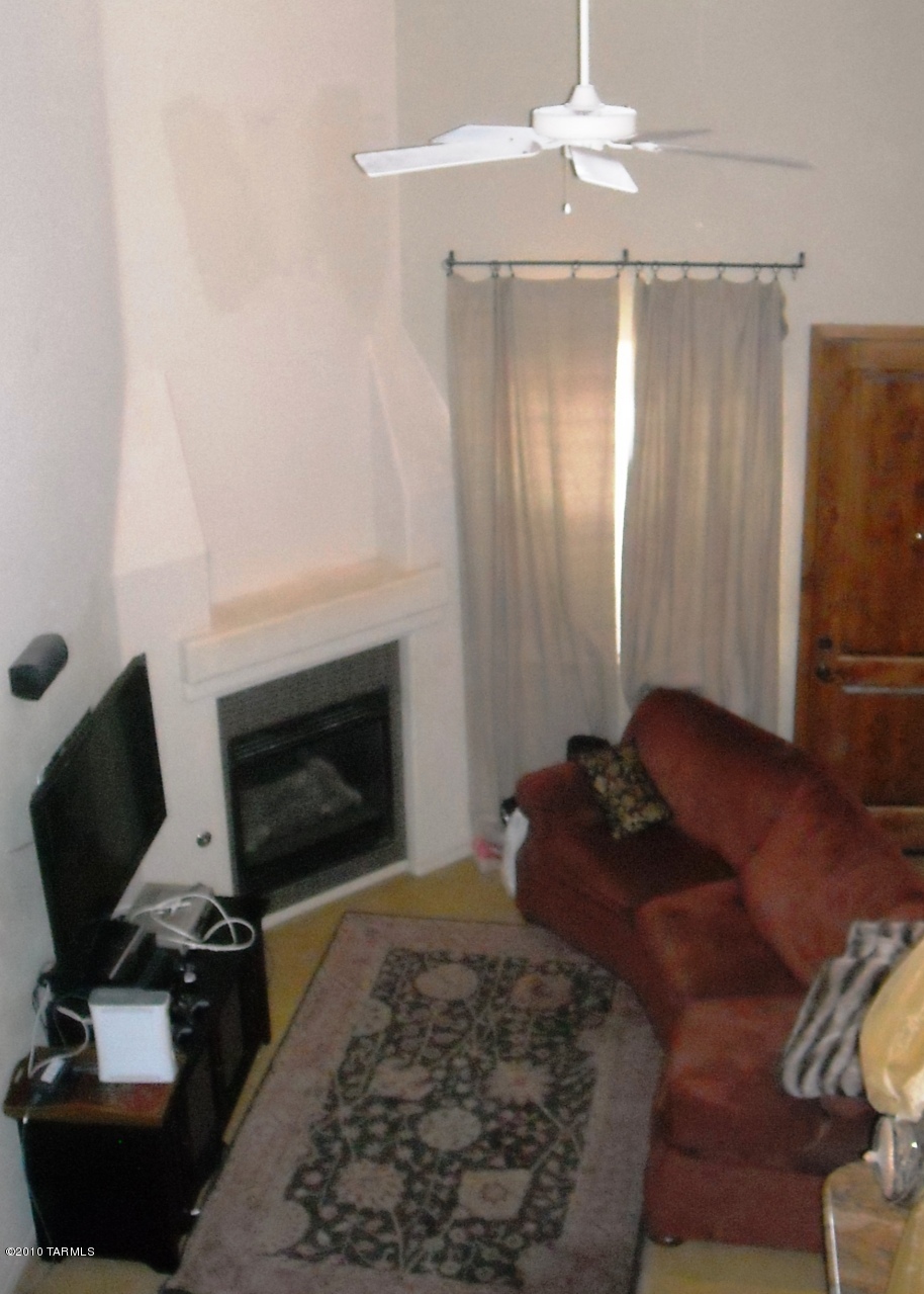 446 N Campbell Avenue Unit: 6102