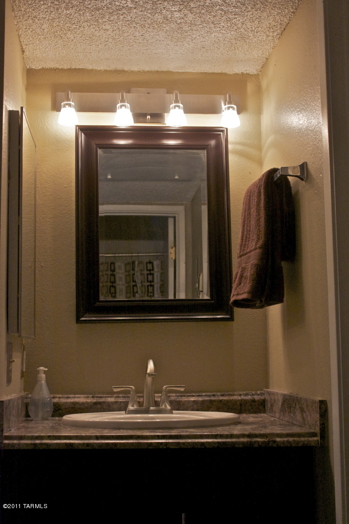 1745 E Glenn Street Unit: 228