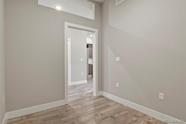6618 E Lowry Boulevard Unit: 212