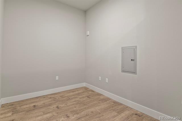 6618 E Lowry Boulevard Unit: 212