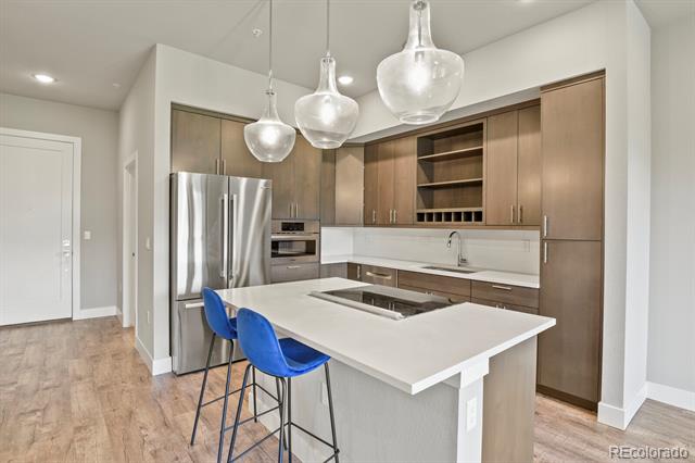 6618 E Lowry Boulevard Unit: 212