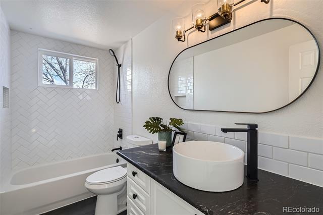 23709 Glenmoor Drive