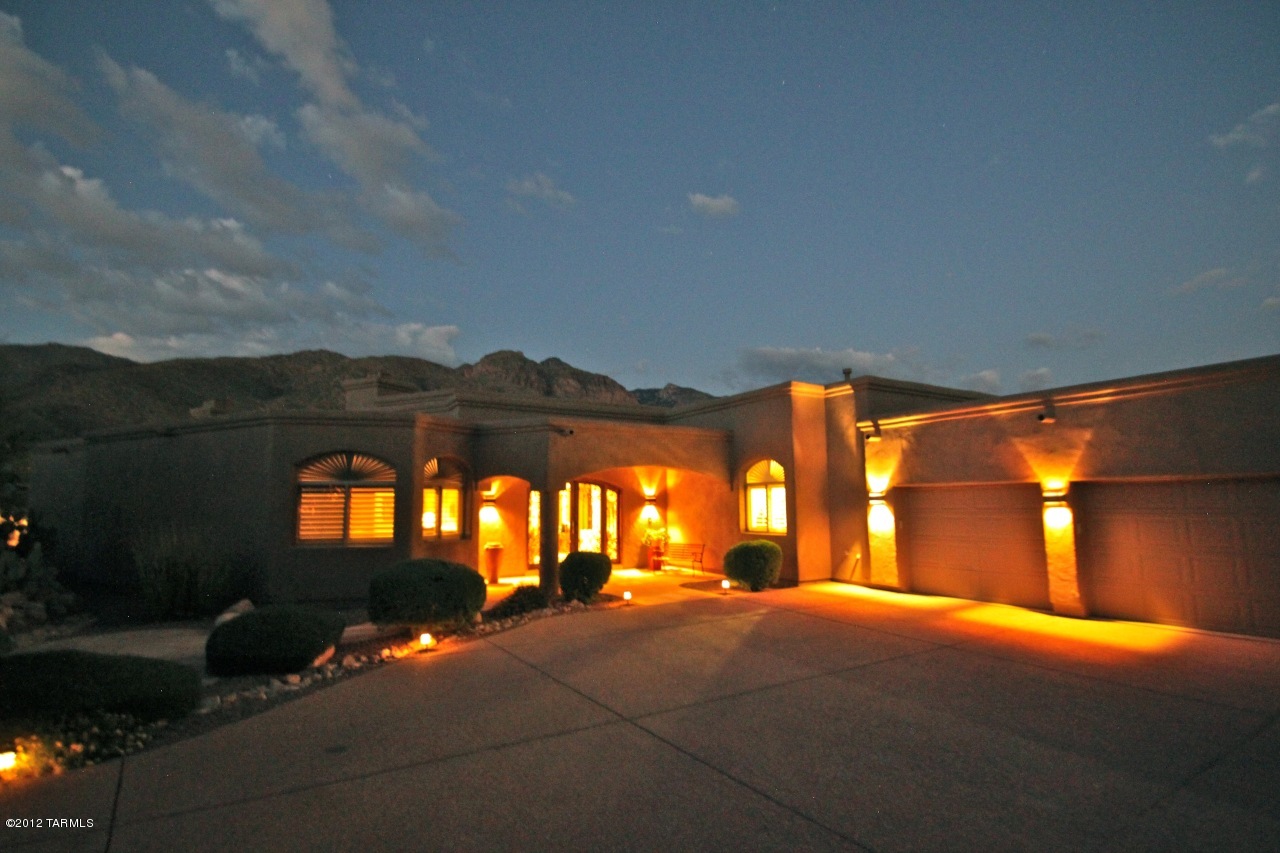 2405 E Long Shadow Place