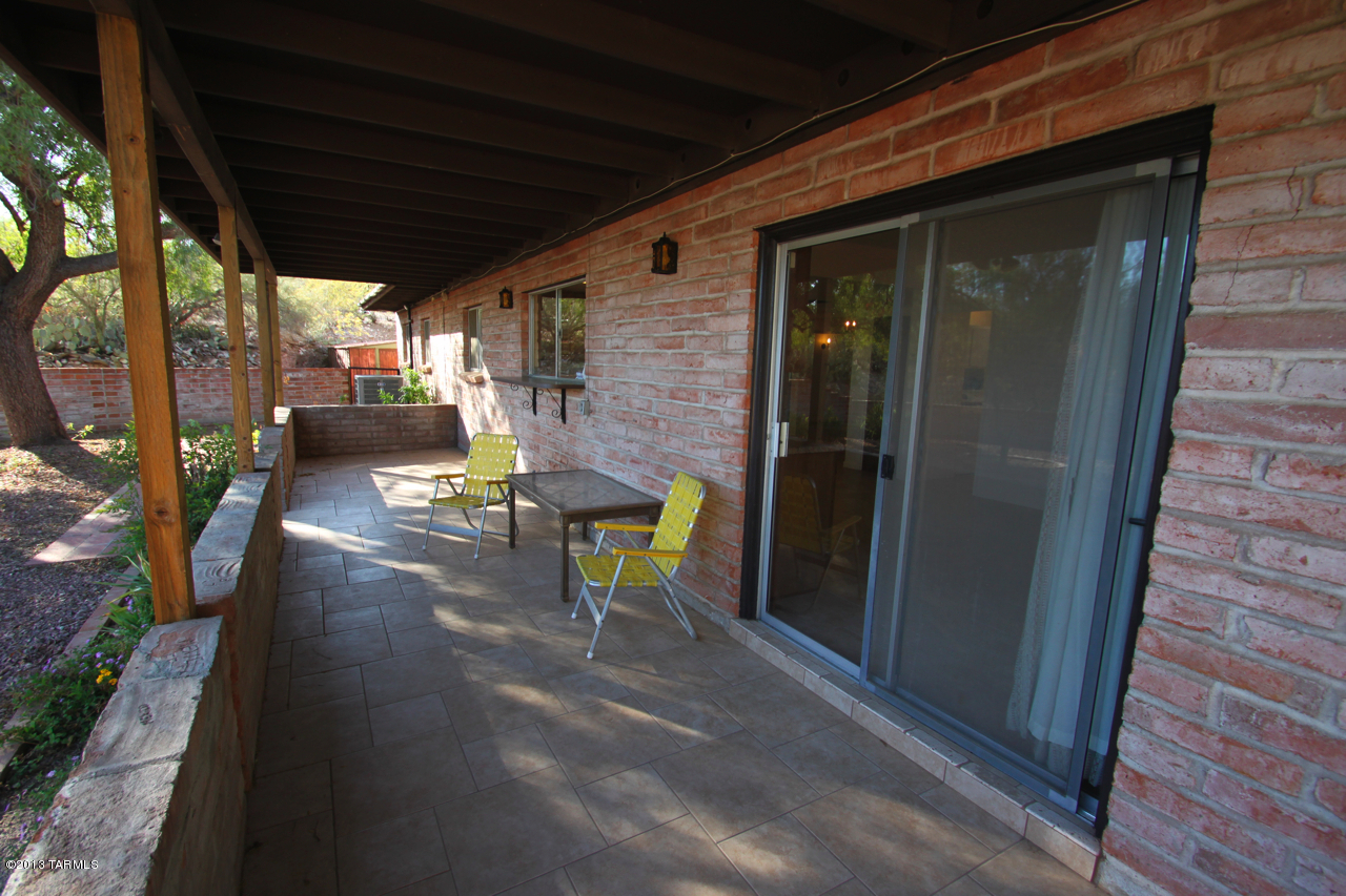4245 N Camino Gacela