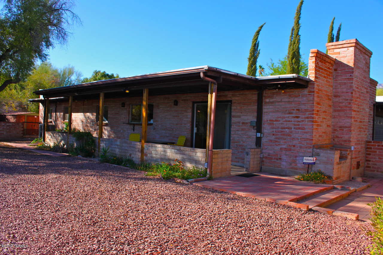 4245 N Camino Gacela