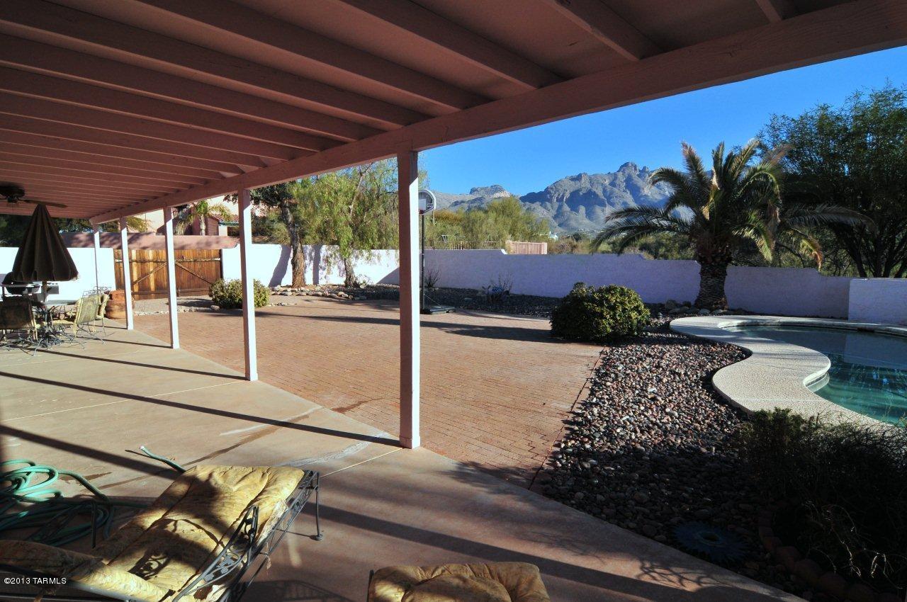 6120 N Calle De La Culebra