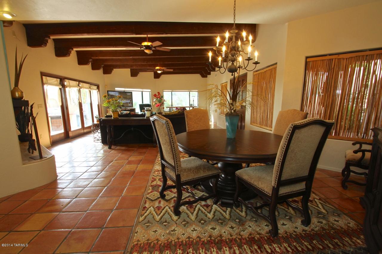 6420 N Regal Manor