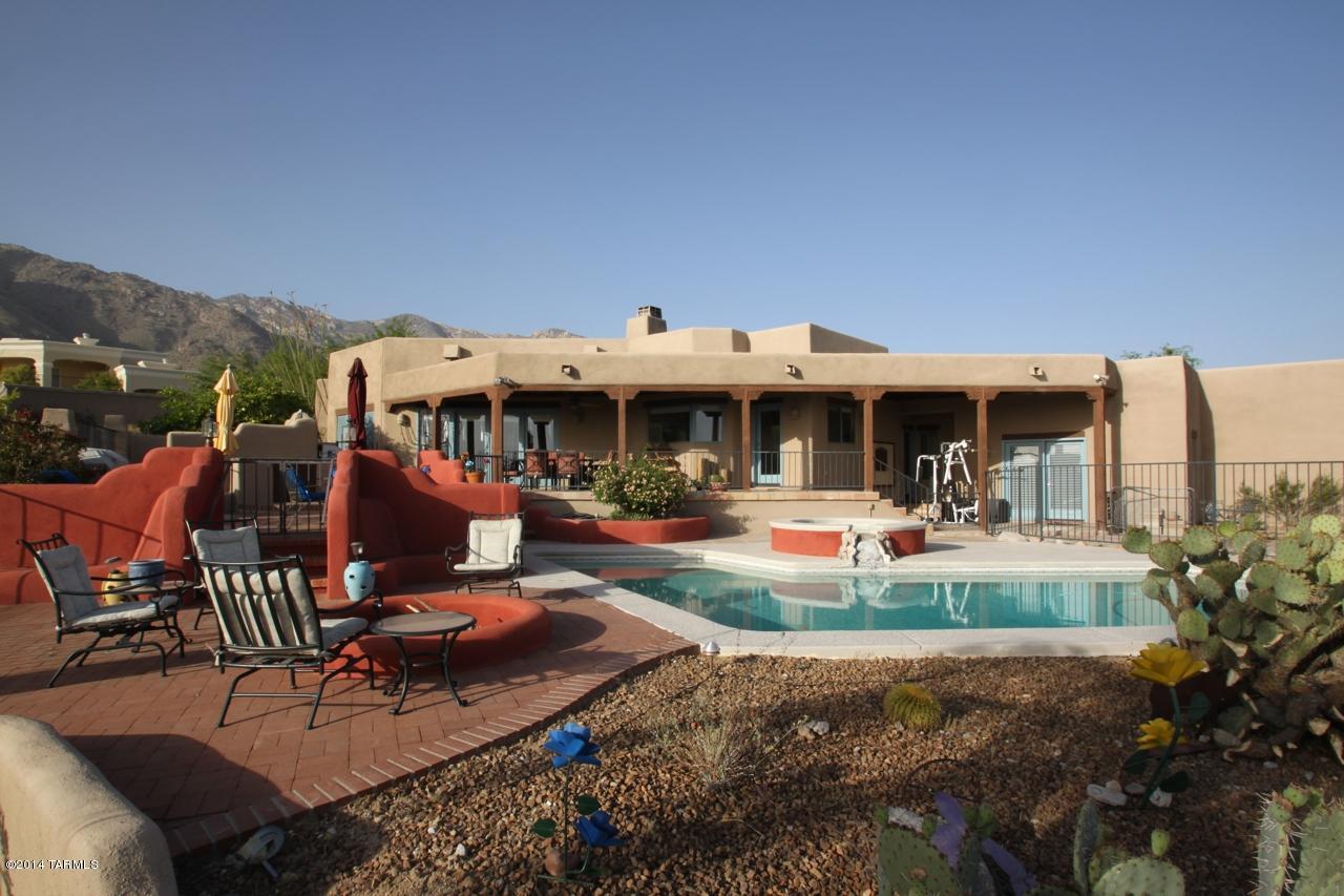 6420 N Regal Manor