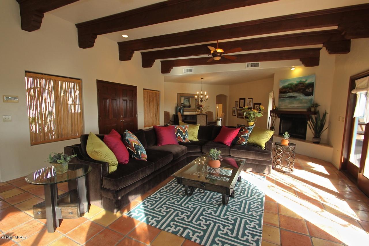 6420 N Regal Manor