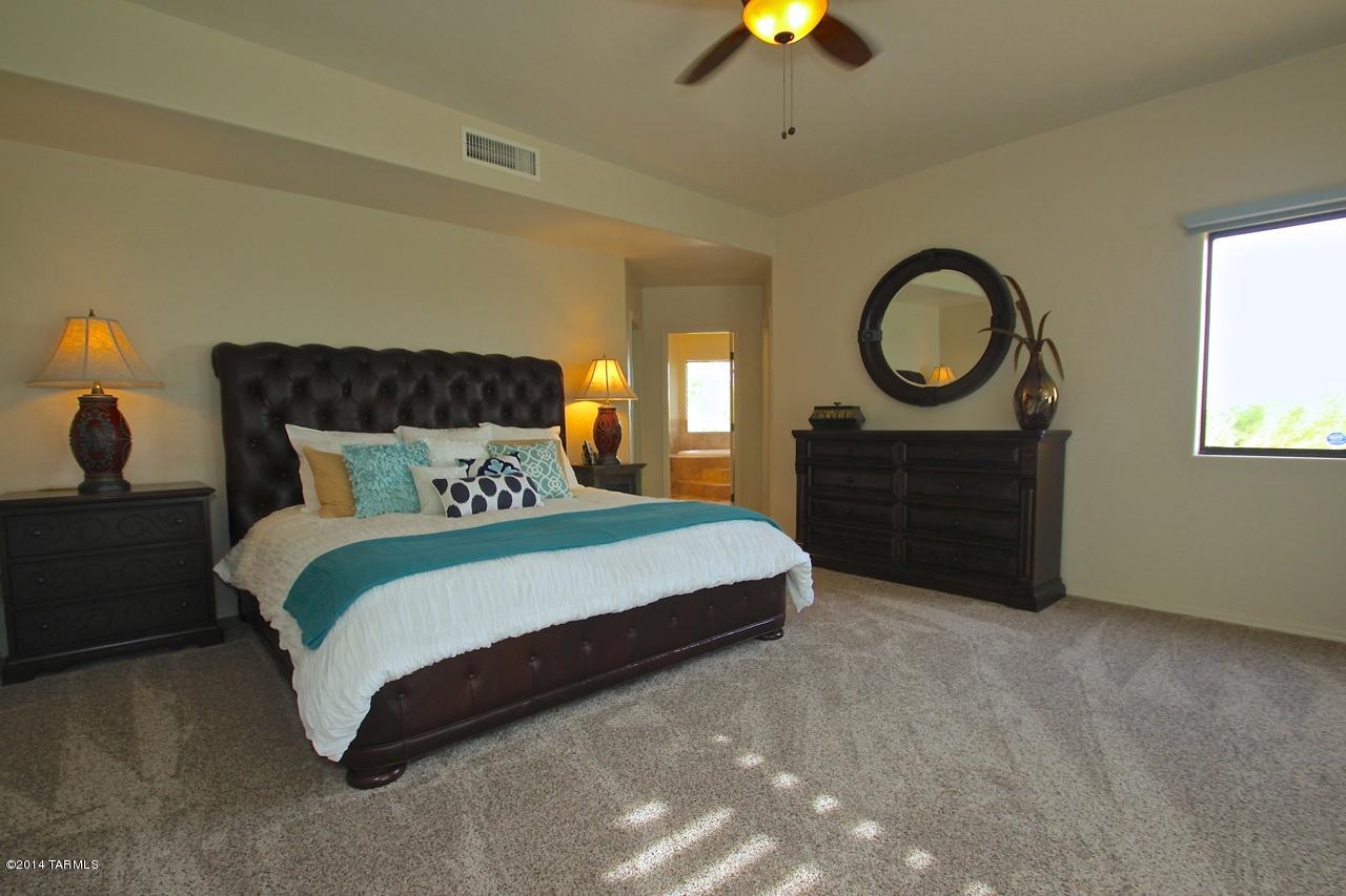 6420 N Regal Manor