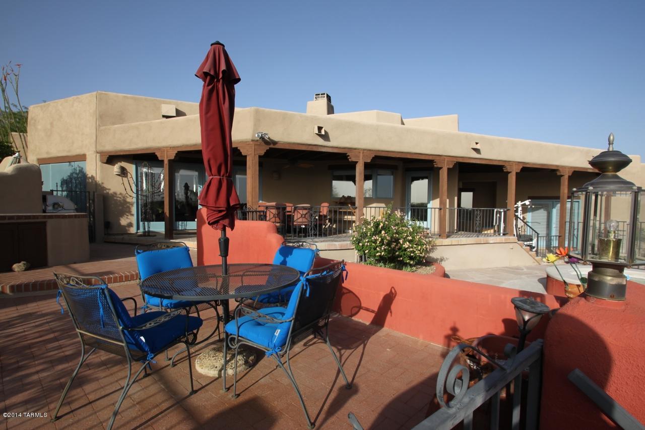 6420 N Regal Manor