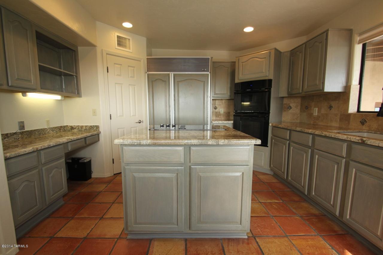 6420 N Regal Manor