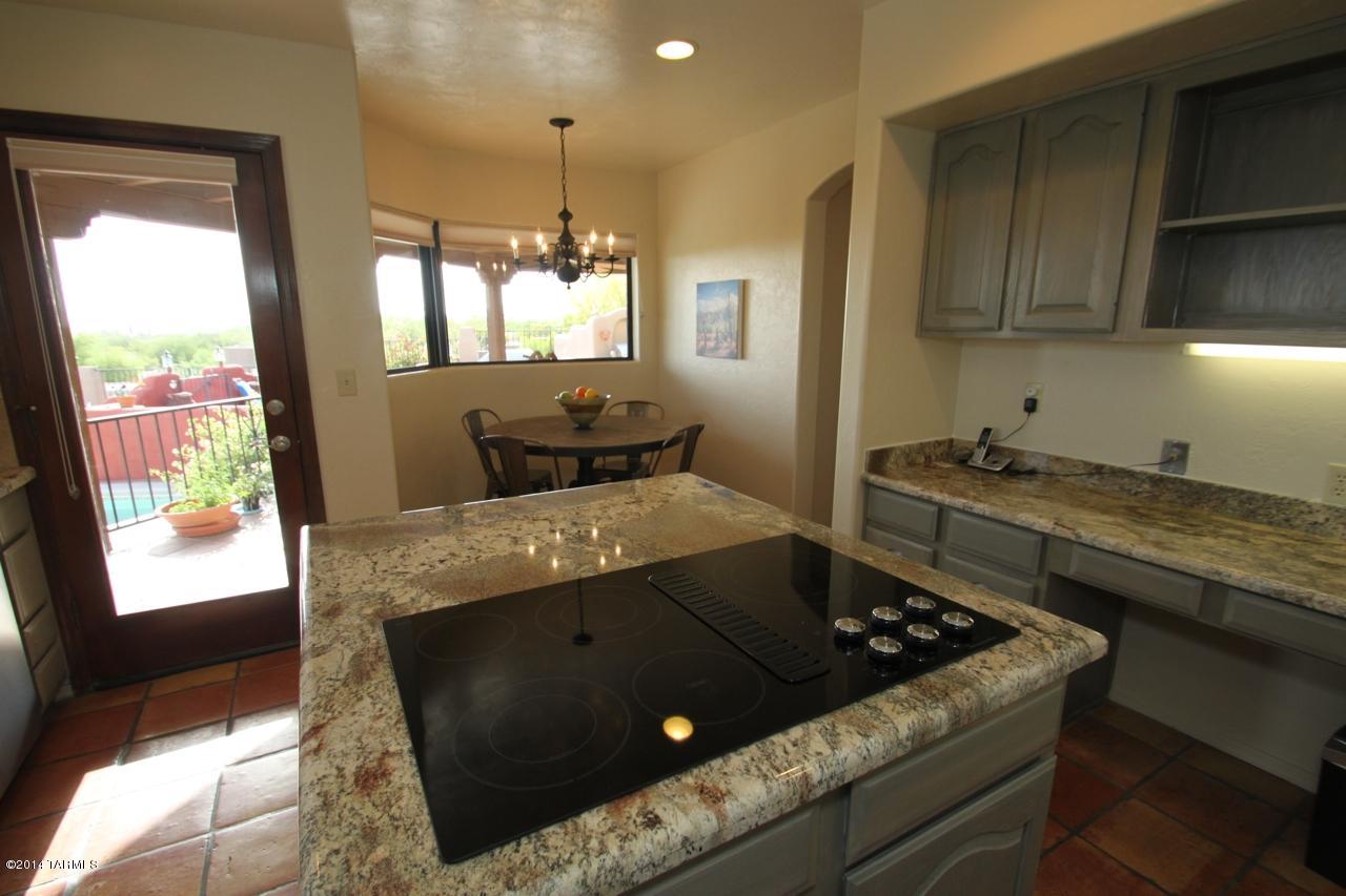 6420 N Regal Manor