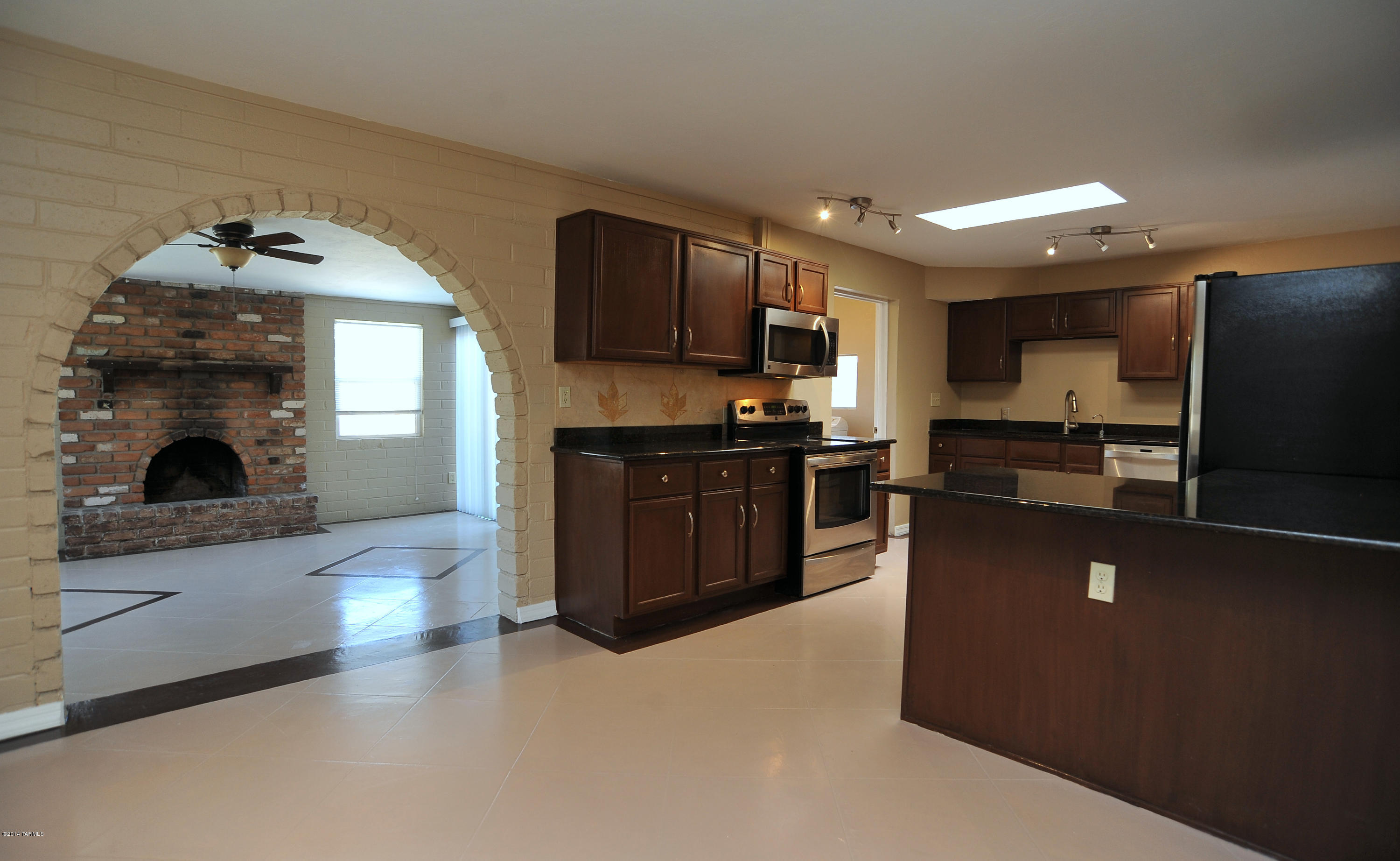 6125 E Calle Silvosa E