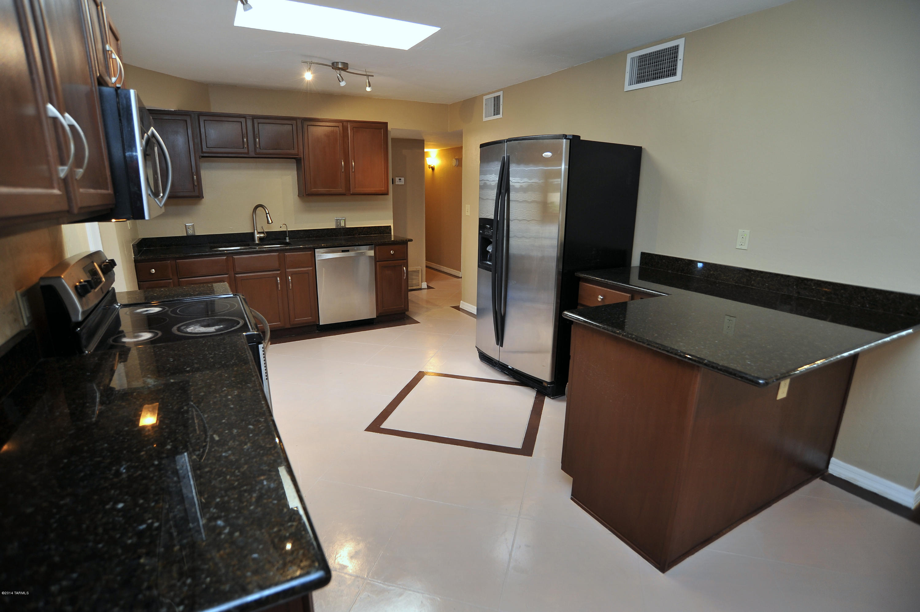 6125 E Calle Silvosa E