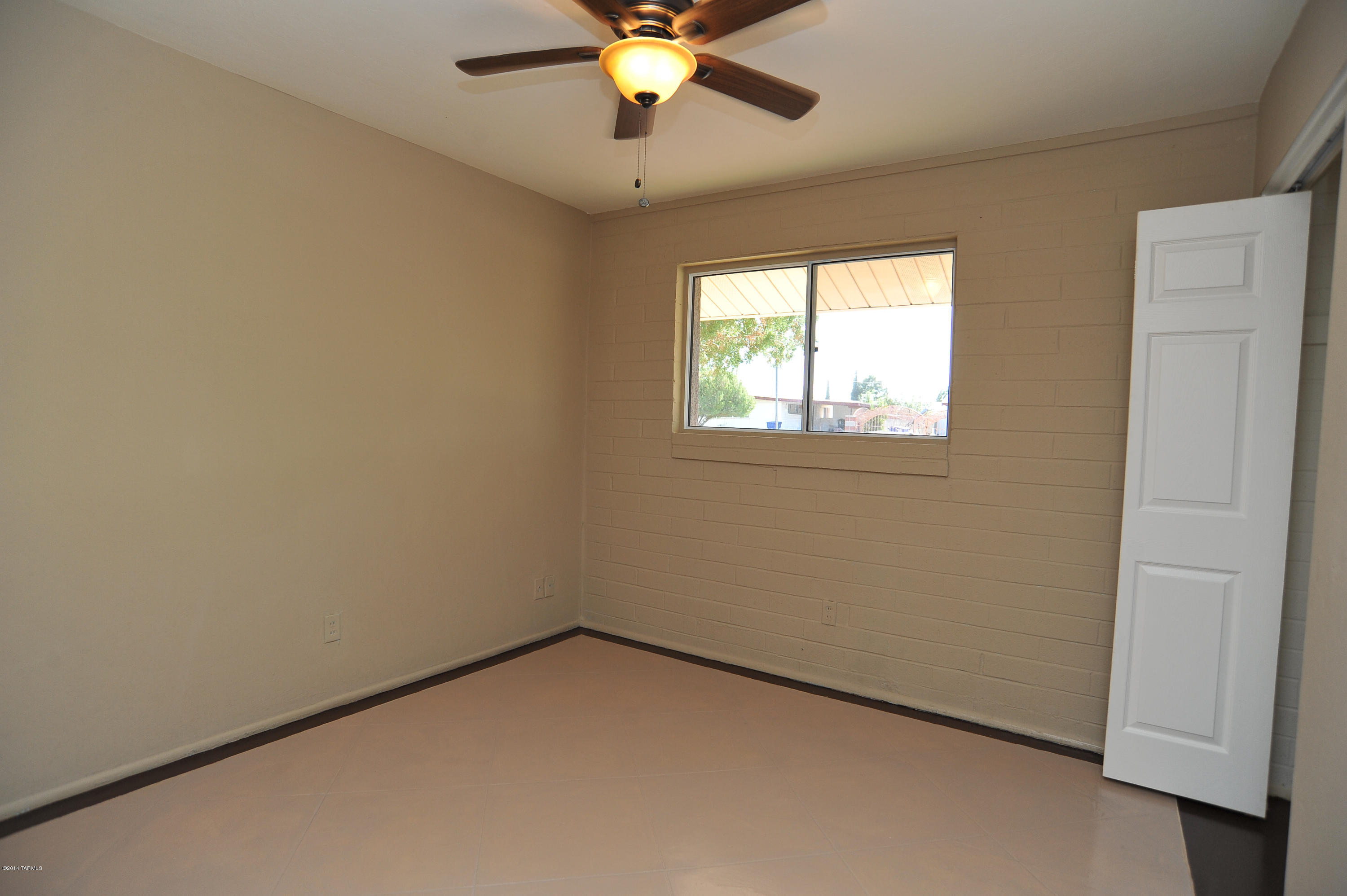 6125 E Calle Silvosa E