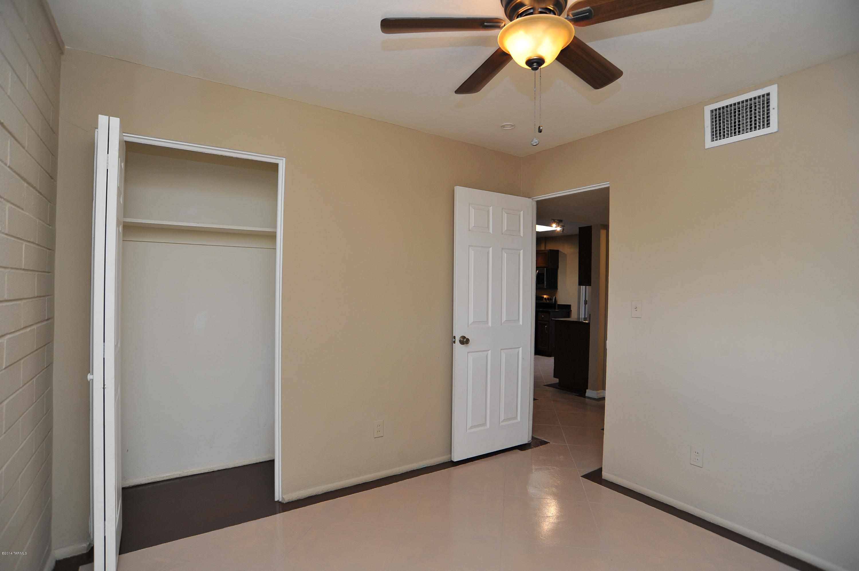 6125 E Calle Silvosa E
