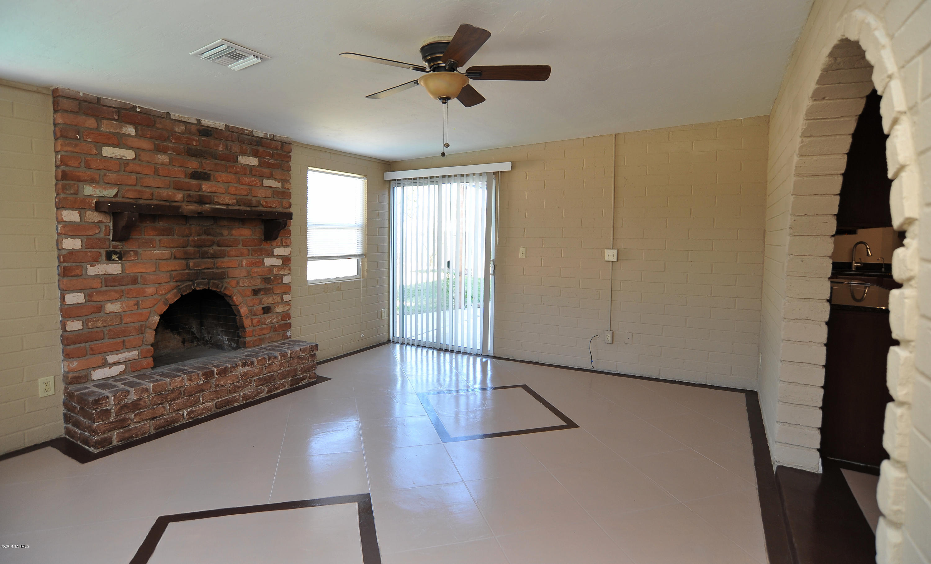 6125 E Calle Silvosa E