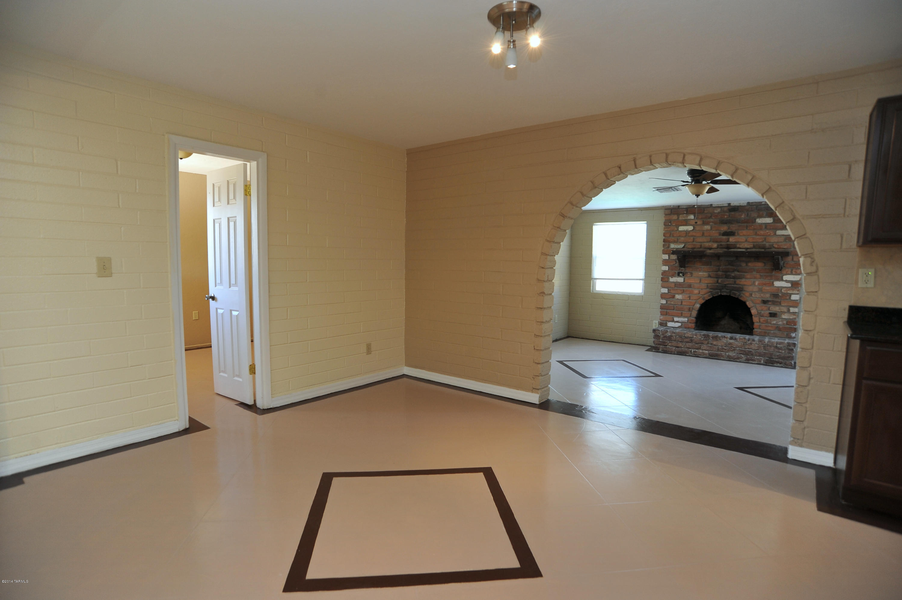 6125 E Calle Silvosa E