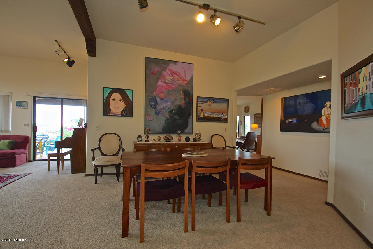 5799 N Via Amable