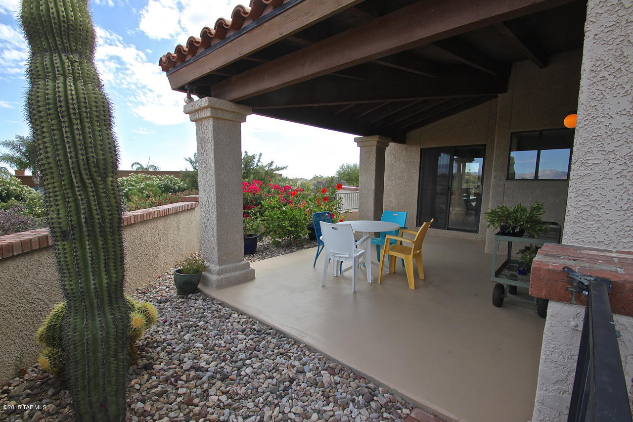 5799 N Via Amable