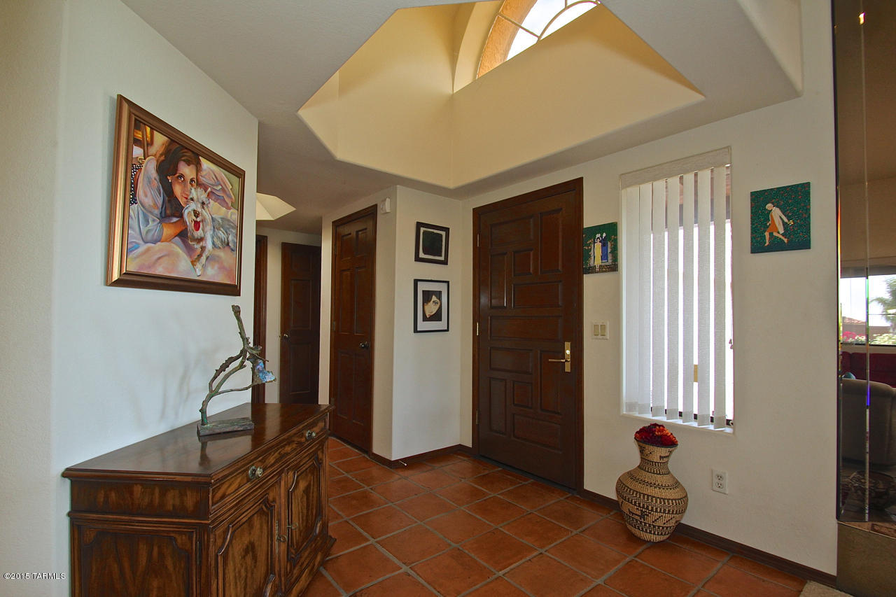 5799 N Via Amable